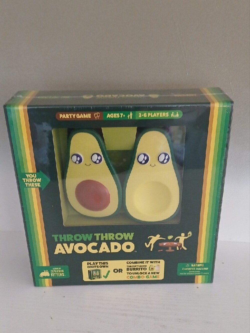 Throw Throw Avocado Kids Game - Green Avocado Tossing Set - Picture 3 of 4